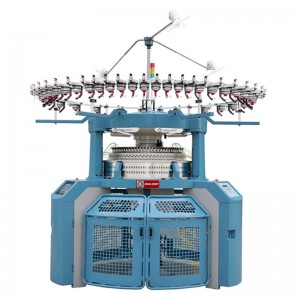 Mașină de tricotat circular pe bază computerizată